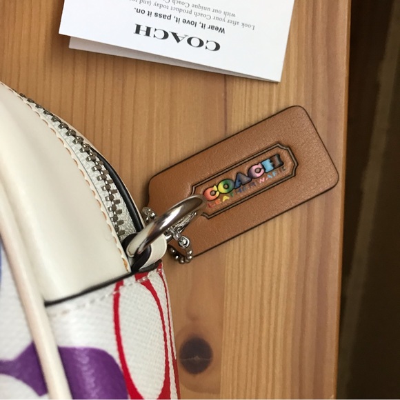 🌈 Coach Jamie Camera Bag In Rainbow Signature Canvas *Special Edition* - Picture 13 of 14